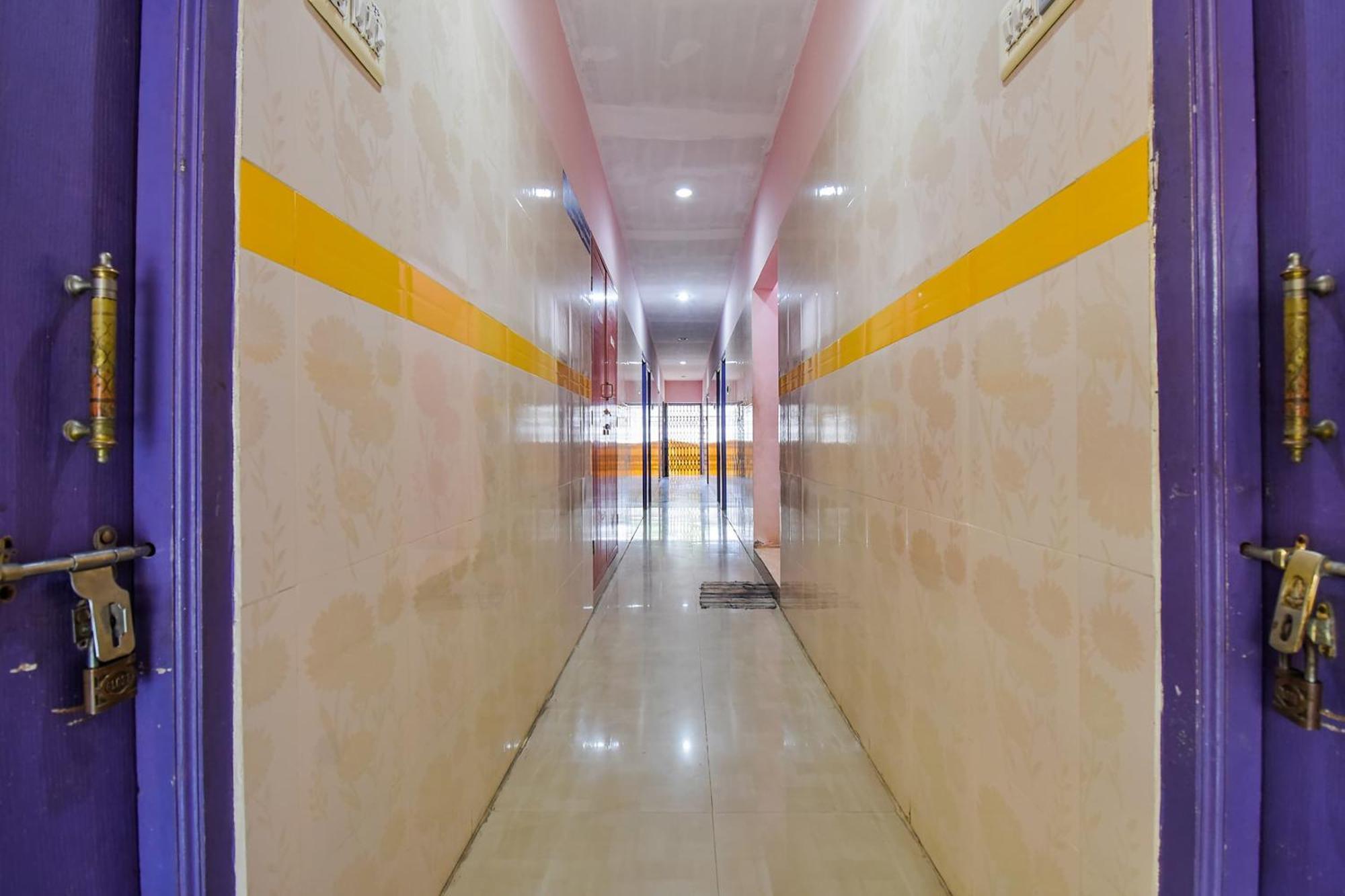 Hotel O K.S.Lodge Tribhuvanam Buitenkant foto